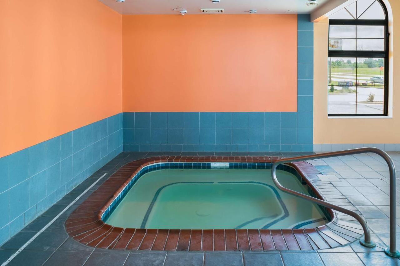 Motel 6-Richmond, In Zewnętrze zdjęcie