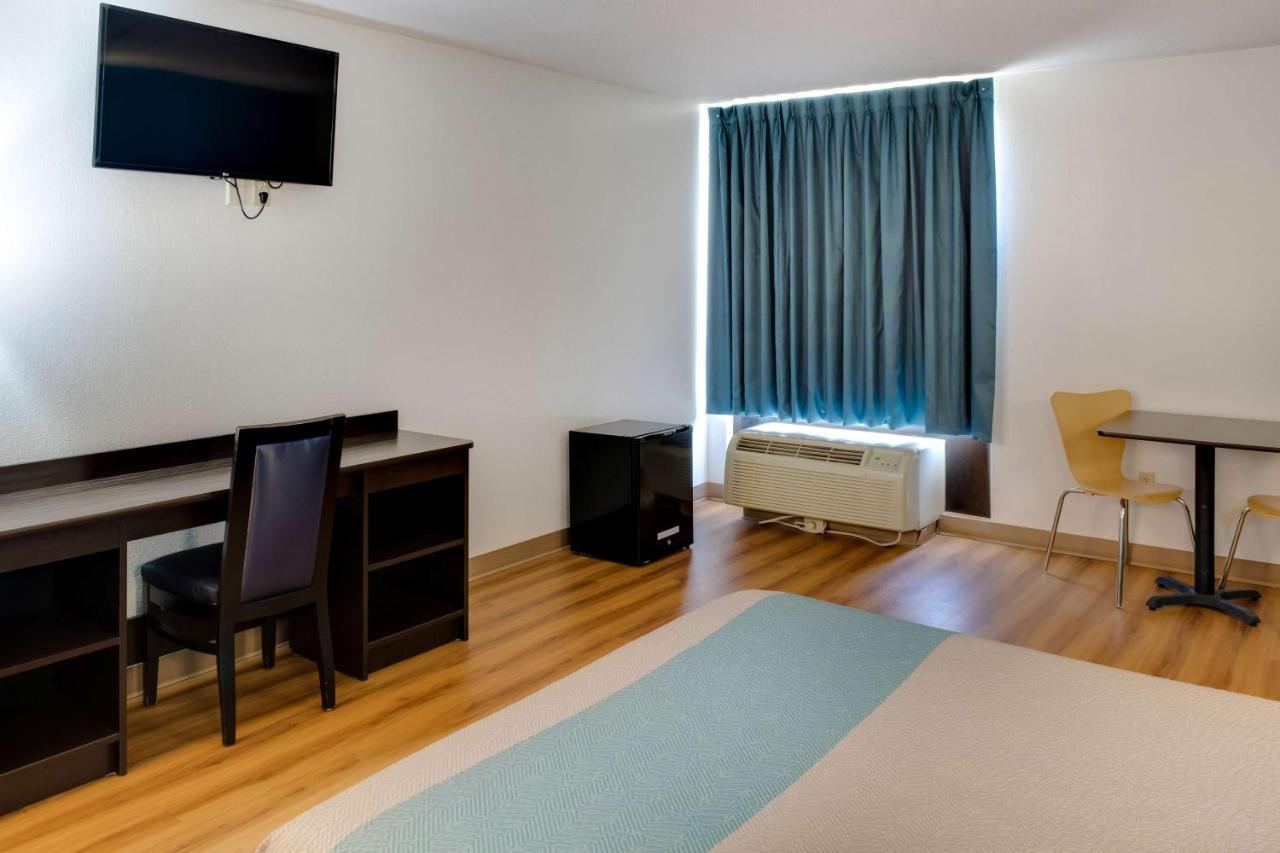 Motel 6-Richmond, In Zewnętrze zdjęcie
